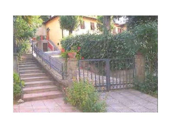 Appartamento trilocale in vendita in Localita' Petrognano, Rufina
