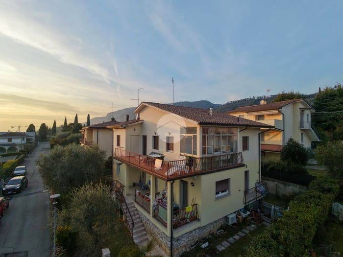 Appartamento trilocale in vendita in Via Brunelleschi, Garda