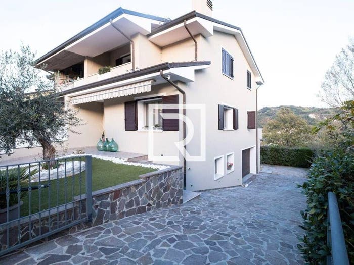 Casa con 6 locali in vendita in Terzarotte, Borello, Cesena