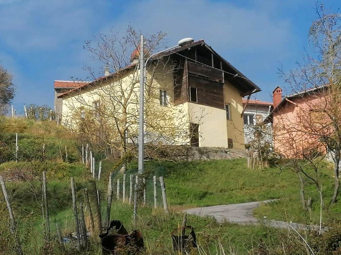 Casa con 5 locali in vendita in Frazione Griffoglieto, Isola del Cantone