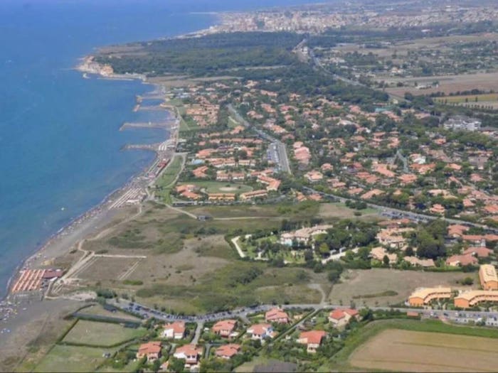 Casa quadrilocale in vendita in Via Della Luna, Marina di San Nicola, Ladispoli