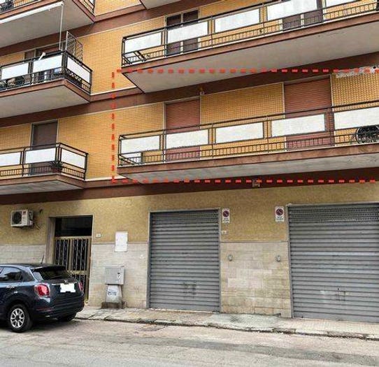 Appartamento trilocale in vendita in Via Verri, Palagiano