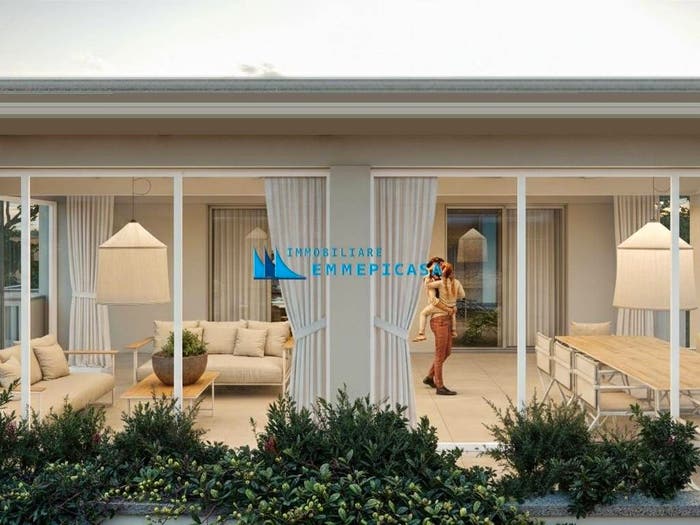 Casa trilocale in vendita in Via Casamicciola, Marina di Massa Centro, Massa