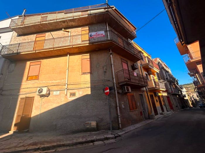 Casa con 6 locali in vendita in Via Mariano di Marco, Cerda