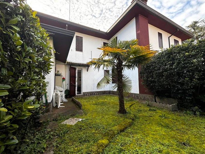 Casa quadrilocale in vendita in viale sudan, Lido delle Nazioni, Comacchio
