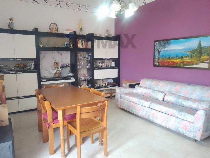 Appartamento trilocale in vendita in Via Cavaliere Longo, Carruba San Leonardello, Giarre