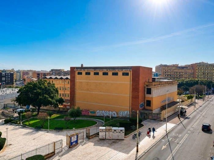 Appartamento quadrilocale in vendita in Via Ottone Bacaredda, Villanova, Cagliari