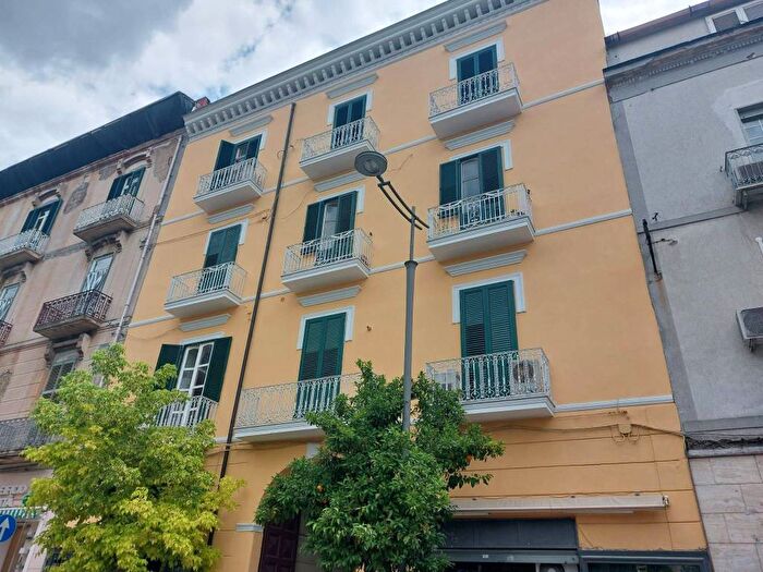 Appartamento trilocale in vendita in Piazza matteotti, Corso Trieste, Caserta