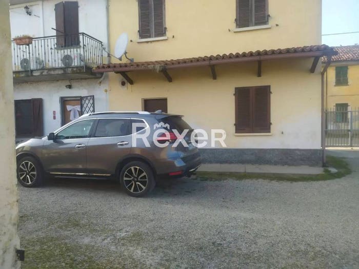 Casa quadrilocale in vendita in Via Molino D'Agogna, Centro, Galliavola