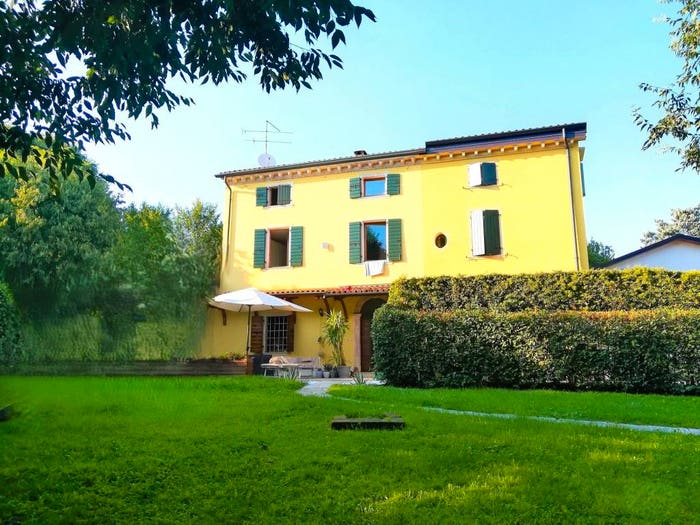 Casa quadrilocale in vendita in Via Mano di Ferro, Peschiera del Garda