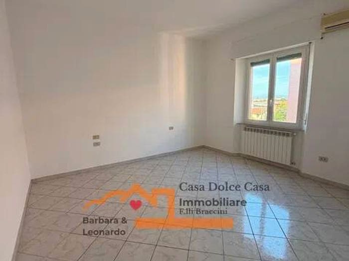 Appartamento trilocale in vendita in Viale Regina Margherita, Centro, Piombino
