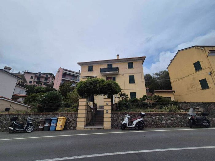 Appartamento bilocale in vendita in Via IV Novembre, Centro, Casarza Ligure