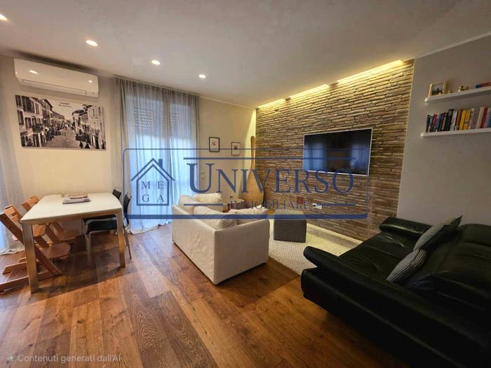 Casa con 6 locali in vendita in Via Giuseppe Garibaldi, Centro, Casteggio