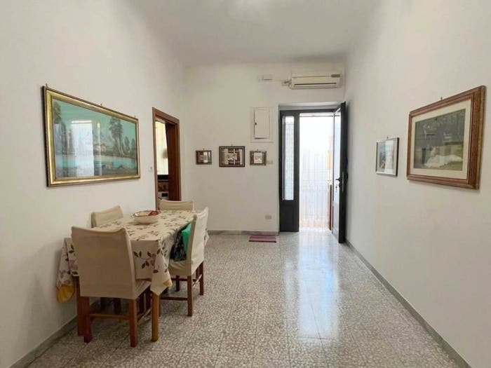 Appartamento trilocale in vendita in Via Cristoforo Colombo, Ceglie Messapica
