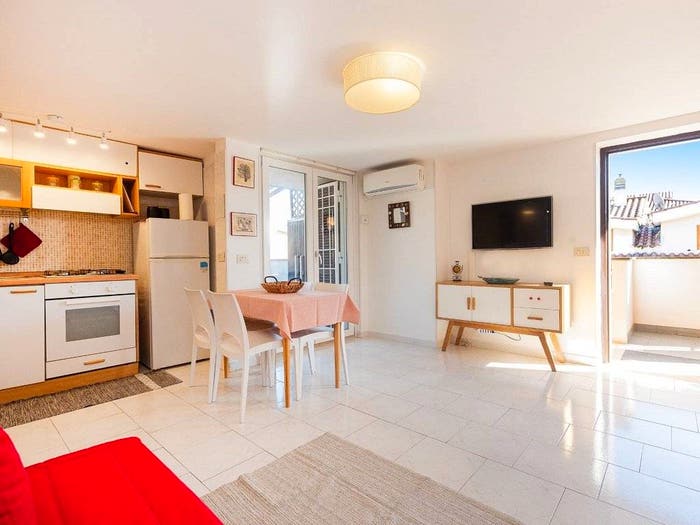 Appartamento trilocale in vendita in Via delle Rose, Cerreto, Ladispoli