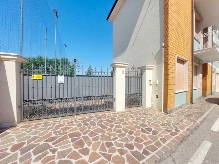 Casa con 5 locali in vendita in Via Sabbadini, Dosolo