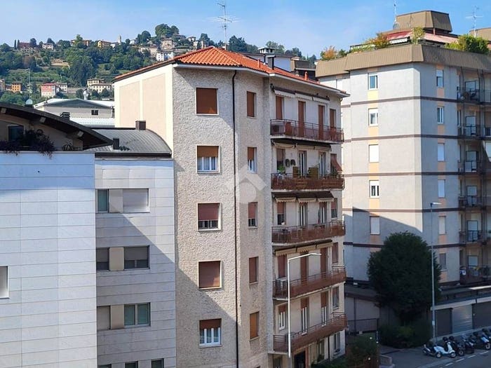Appartamento quadrilocale in vendita in Via IV Novembre, San Paolo, Bergamo
