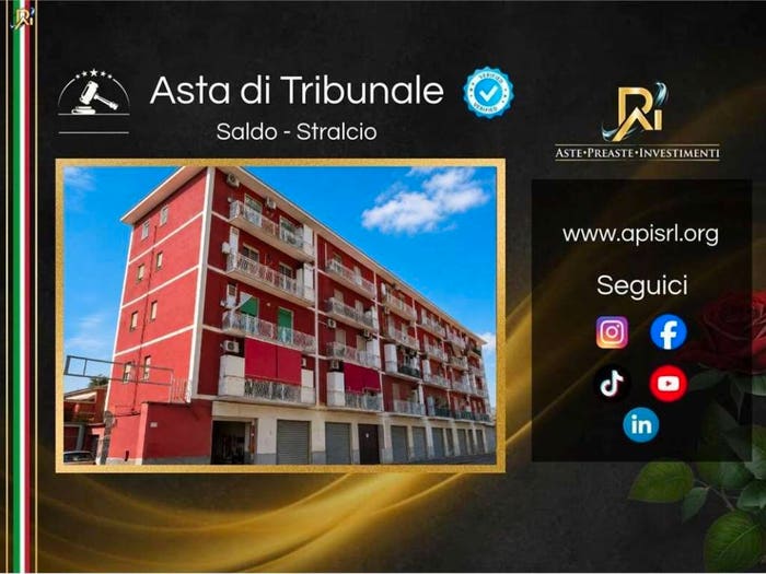 Appartamento quadrilocale in vendita in Via Nazionale delle Puglie, Porto Municipio, Napoli
