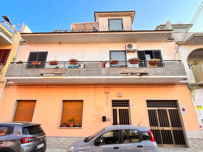 Casa con 6 locali in vendita in Via Maestro Salvatore Falbo, Centro, Avola