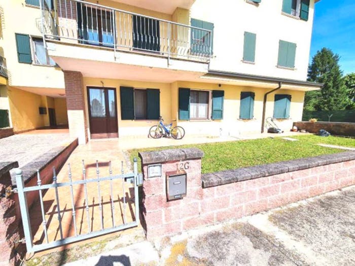 Appartamento trilocale in vendita in Via Alcide De Gasperi, Centro, Bagnolo San Vito