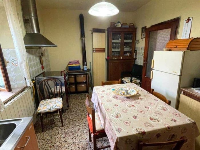Casa con 6 locali in vendita in Via Gino Bari, Casciano, Murlo