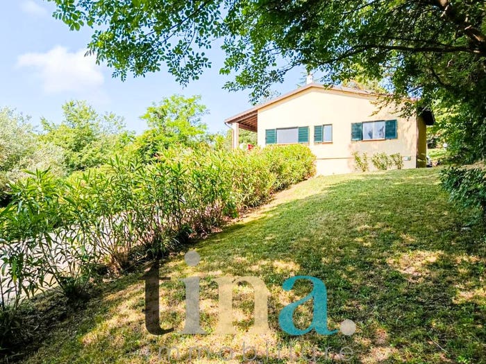 Casa con 6 locali in vendita in Via per Chianni, Castellina Marittima