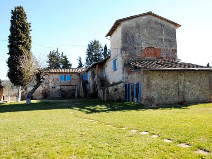 Casa con 6 locali in vendita in Monteriggioni