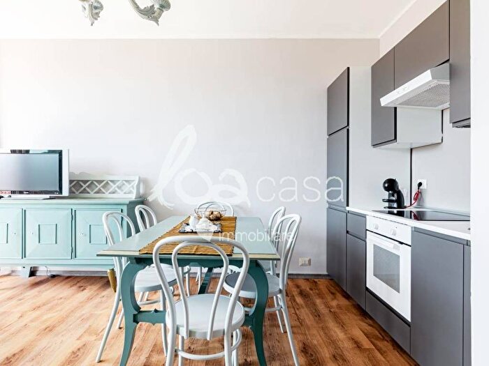 Appartamento trilocale in vendita in Via Aurelia, Centro, Loano