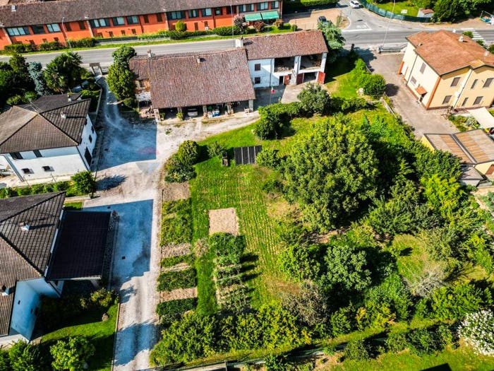 Casa quadrilocale in vendita in Via Don Mario Bozzuffi, Centro, Corte de' Frati