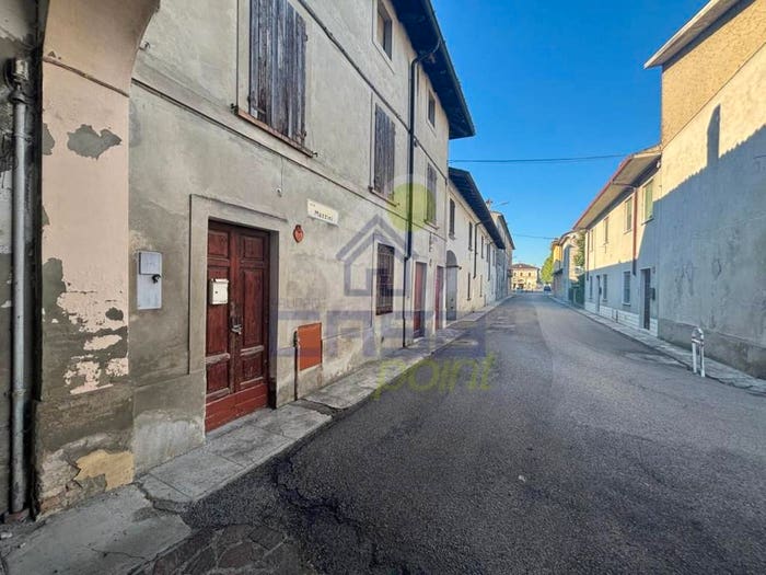 Casa con 6 locali in vendita in via mazzini, Isola Dovarese