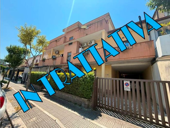 Appartamento trilocale in vendita in Via Galileo Galilei, Centro, Aprilia