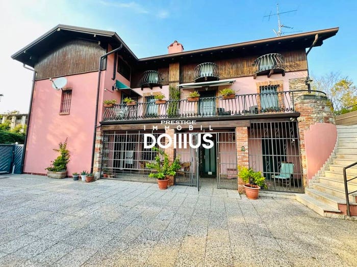 Casa con 6 locali in vendita in Via Venezia, Rivoltella, Desenzano del Garda