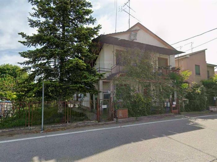 Appartamento trilocale in vendita in via Sei Fontane, Centro, Castelnuovo del Garda