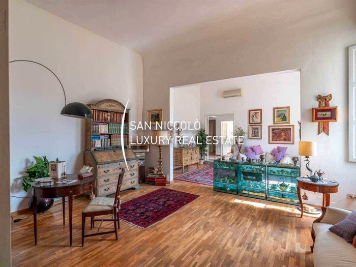 Appartamento con 5 locali in vendita in Borgo degli Albizi, Duomo, Firenze