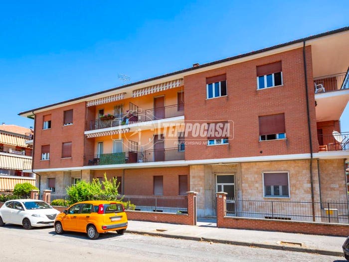 Appartamento quadrilocale in vendita in Via Guglielmo della Valle, Centro, Fossano