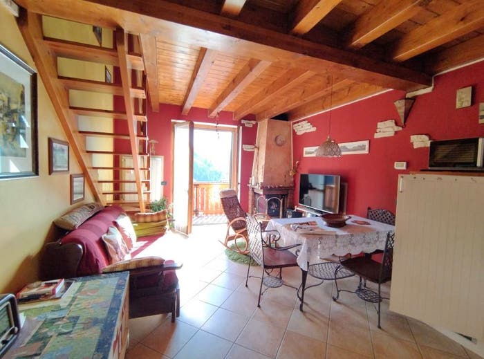 Appartamento trilocale in vendita in Viale dei Castagni, Lozio