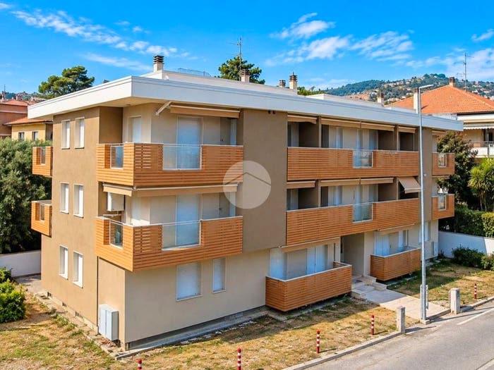 Appartamento trilocale in vendita in Via Venezia, Lungomare Marconi, Alba Adriatica