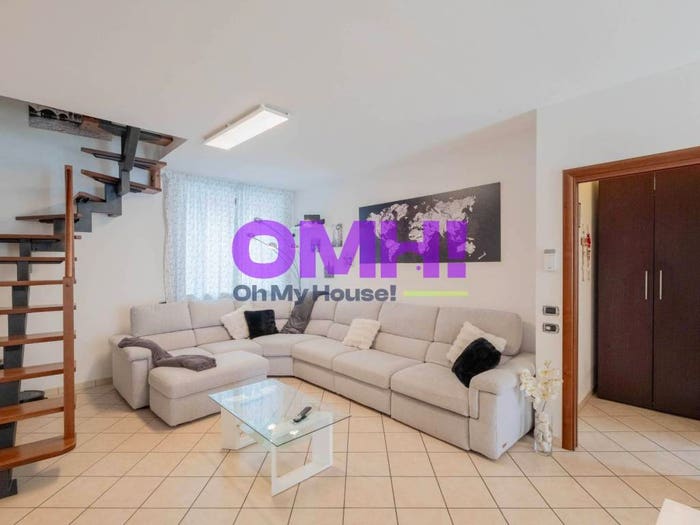 Casa quadrilocale in vendita in Via Xx Settembre, Albizzate