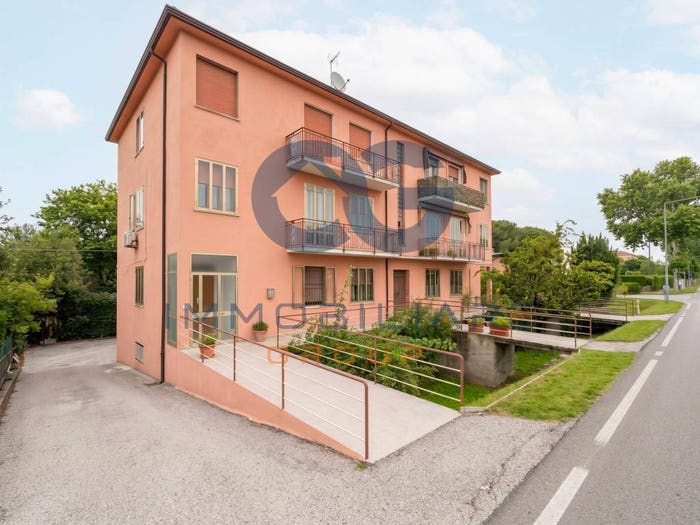 Appartamento trilocale in vendita in Via Cento, Porotto Cassana, Ferrara