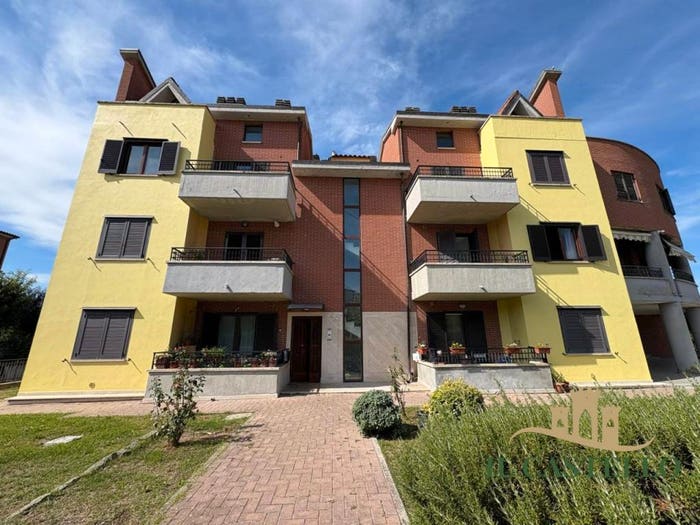 Appartamento bilocale in vendita in Via Ferruccio Parri, Cortona