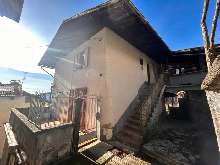 Appartamento con 6 locali in vendita in Sover