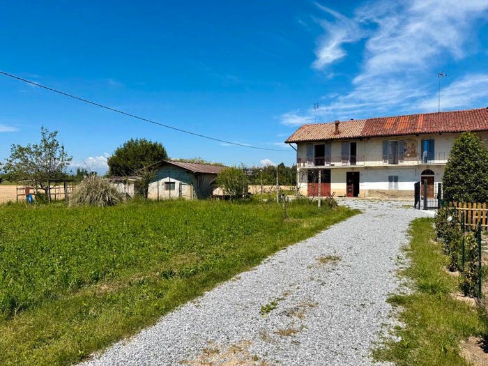 Casa con 6 locali in vendita in Via Pogliola, Rocca de' Baldi