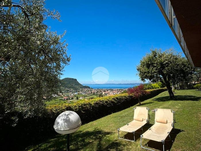 Appartamento bilocale in vendita in Via Salita degli Olivi, Costermano, Costermano sul Garda