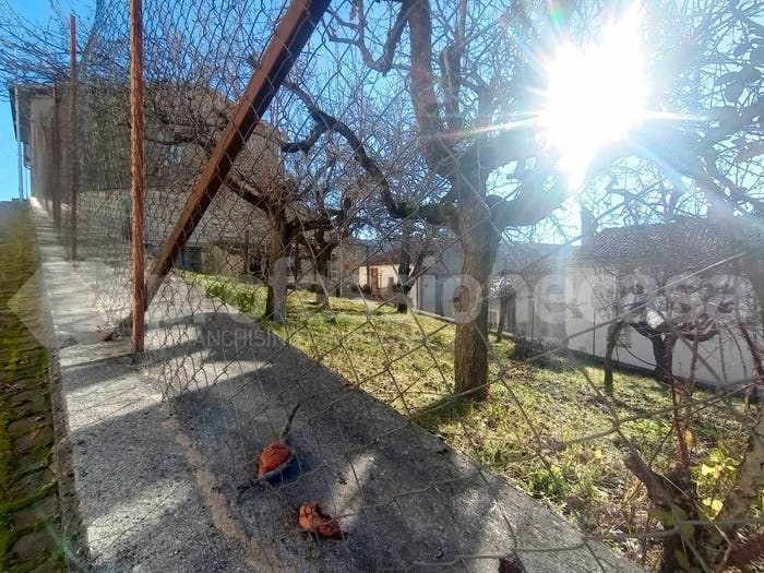 Casa con 6 locali in vendita in Via Luciano, Ateleta