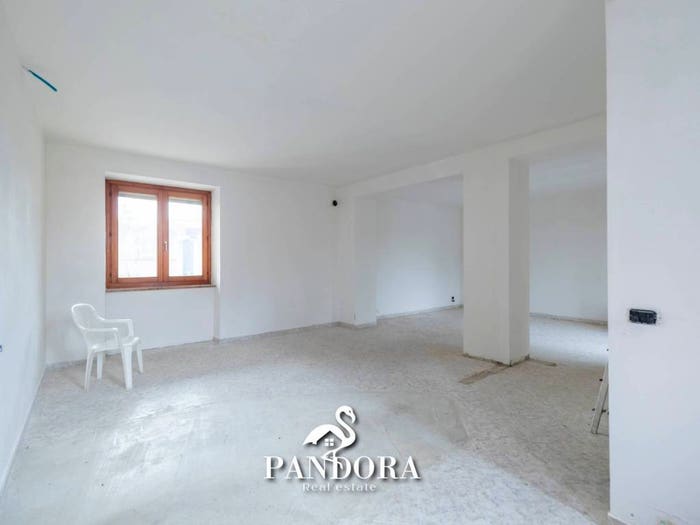 Casa con 5 locali in vendita in Via Baraggia, Centro, Castelletto Sopra Ticino