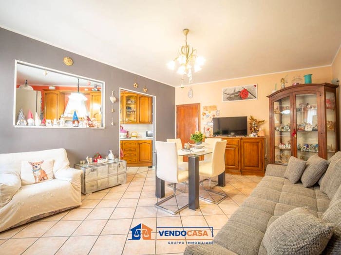 Appartamento quadrilocale in vendita in Via Divisione Cuneense, Centro, Demonte