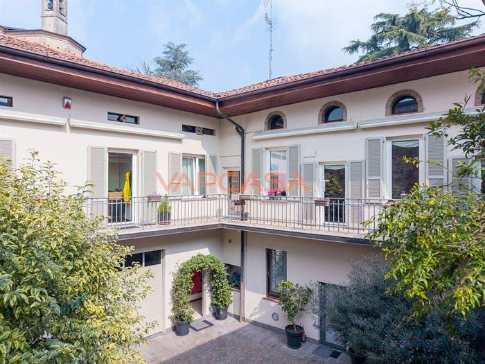 Casa con 6 locali in vendita in via galignani, Centro, Palazzolo sull'Oglio