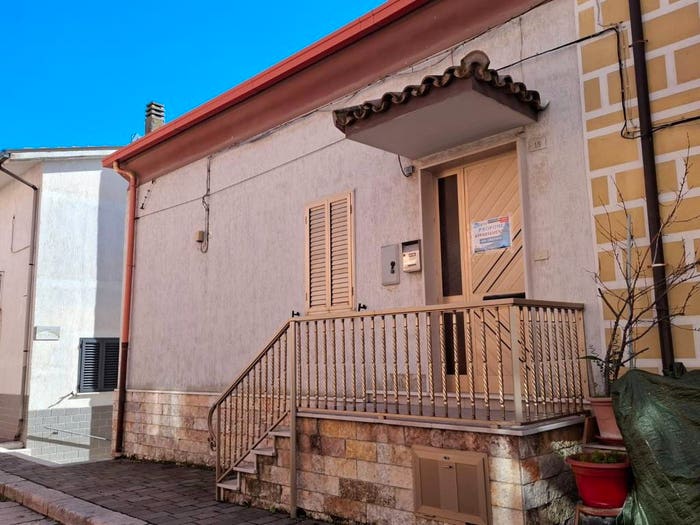 Casa quadrilocale in vendita in Corso Vittorio Emanuele II, Pietramontecorvino