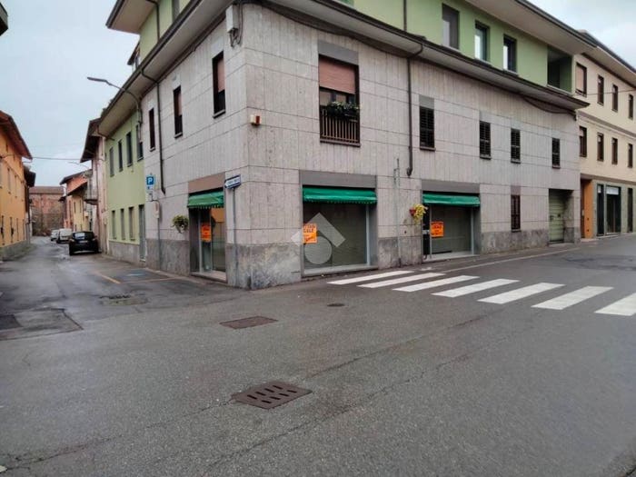 Appartamento monolocale in vendita in Via Squarini, Centro, Momo