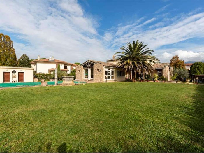 Casa con 6 locali in vendita in Centro, Cannara